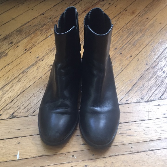 Clarks Black Leather Chelsea Boots - Picture 2 of 7